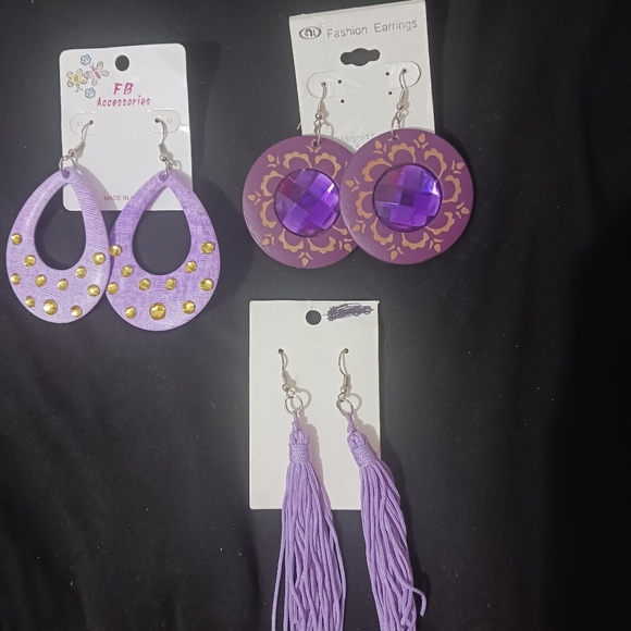 NEW Bundle of Women purple earrings - Picture 2 of 5